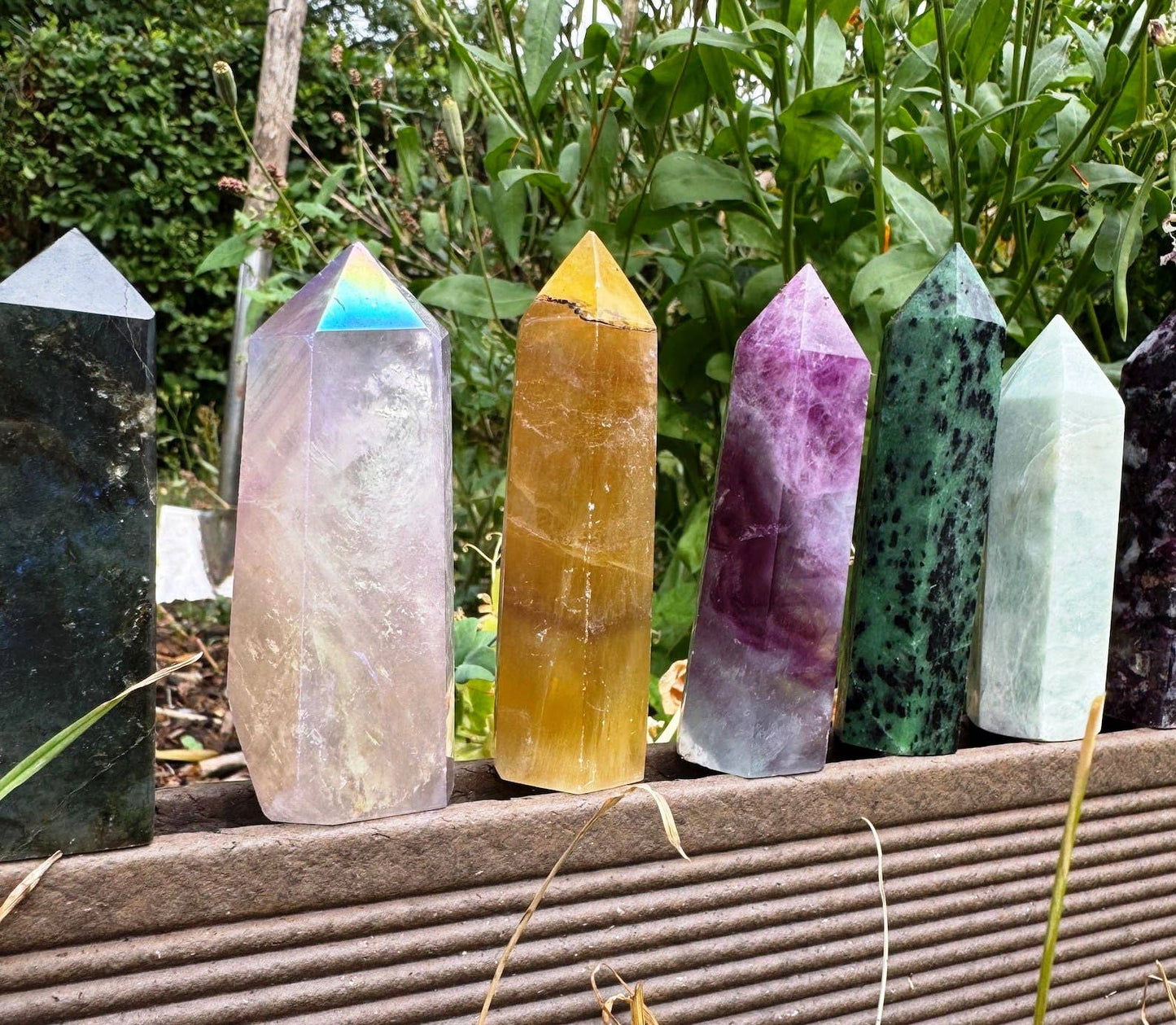 Gemstone tower 5 to 11cm mystery wand surprise crystal point