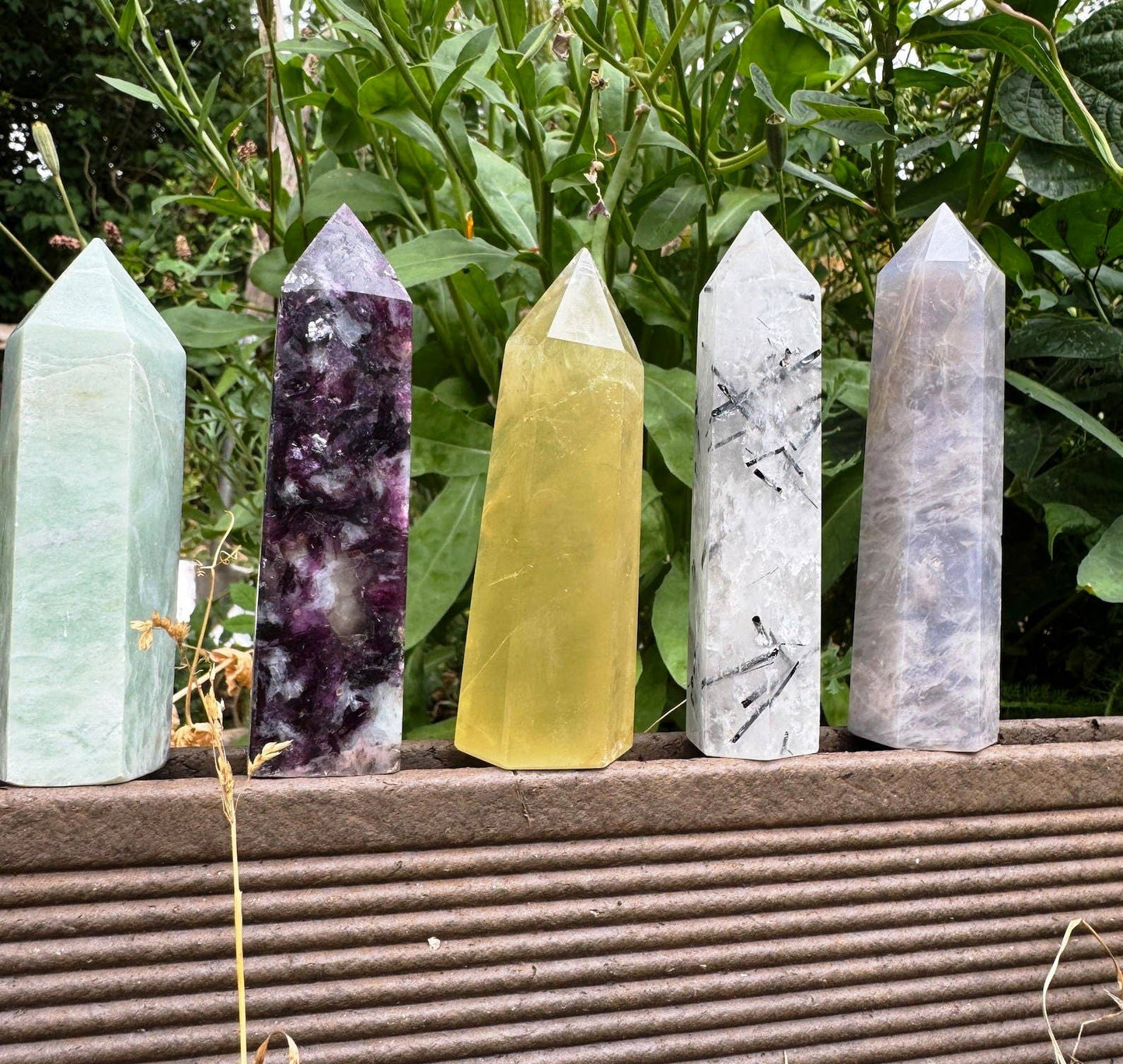Gemstone tower 5 to 11cm mystery wand surprise crystal point